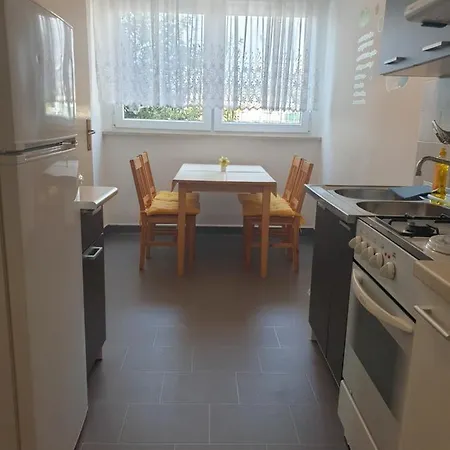 Apartament Holiday *